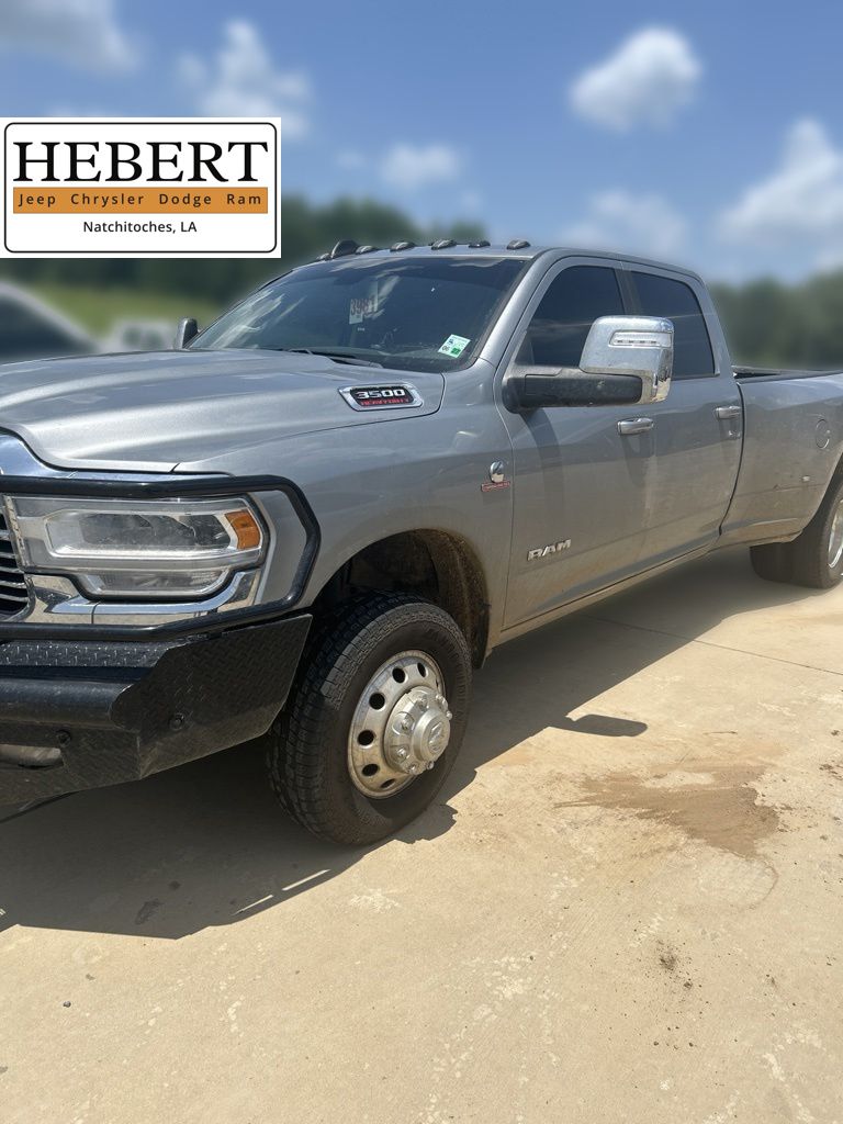 Billet Silver Metallic Clearcoat 2024 RAM 3500 Pickup Truck Four-Wheel Drive 6-Speed Automatic