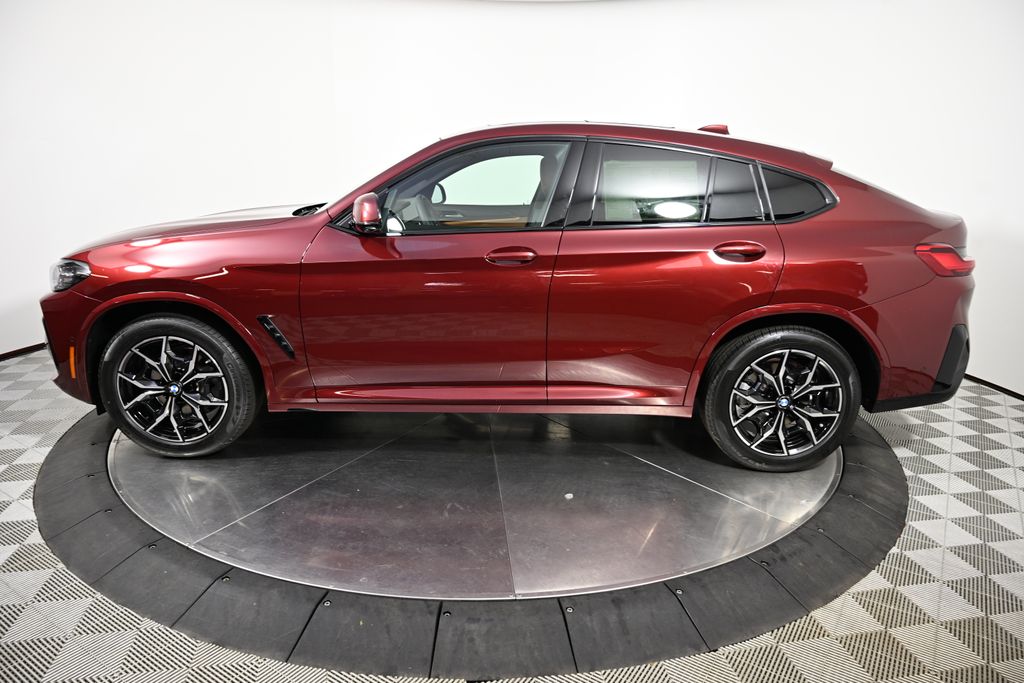 2025 BMW X4 xDrive30i 2