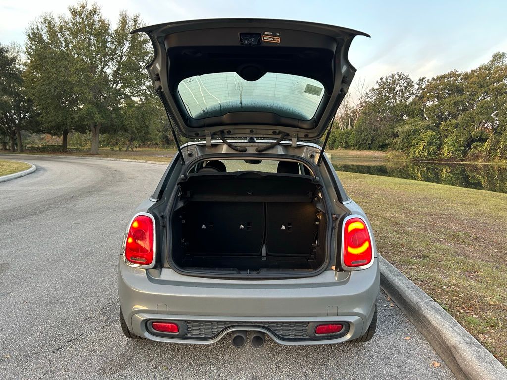 Thumbnail: 2016 MINI Cooper - 10