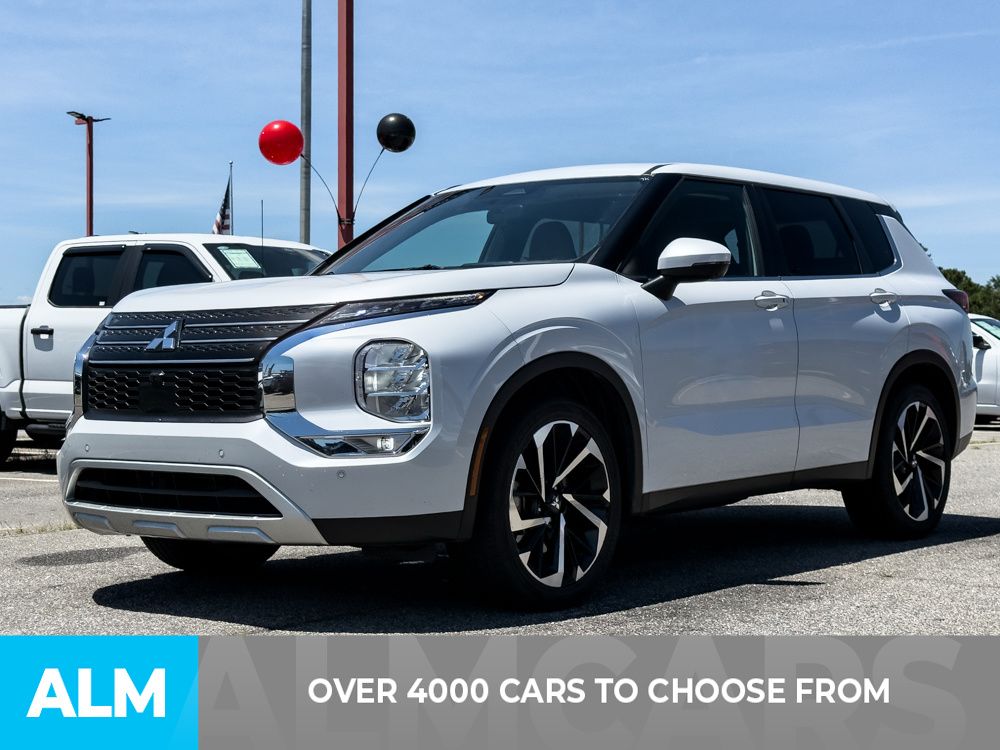 Used 2024 Gray Mitsubishi SE image 2
