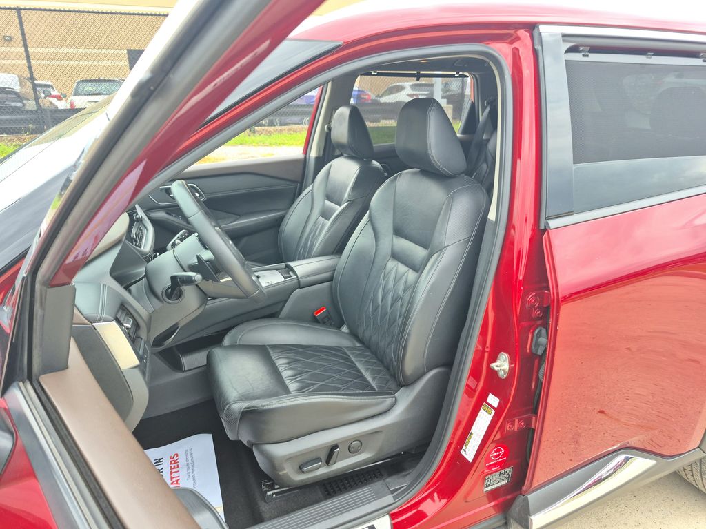 2021 Nissan Rogue Platinum - 9