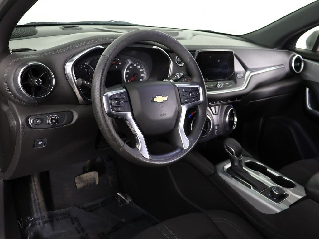 Used 2021 Gray Chevrolet LT image 28