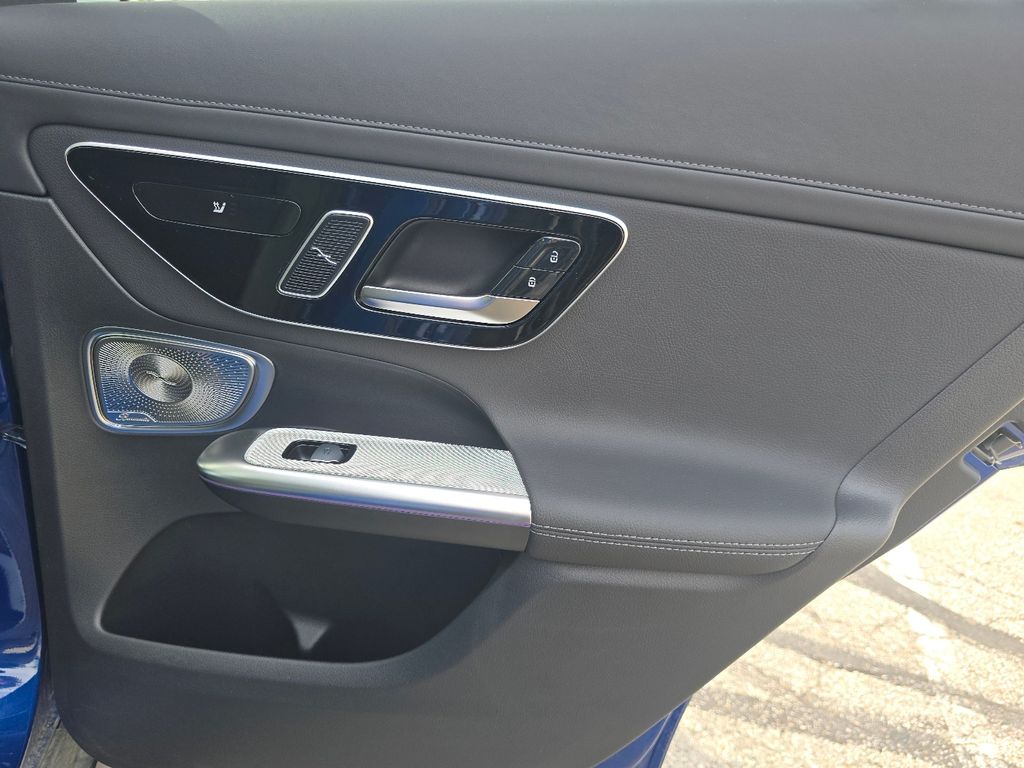 Certified Used 2026 Blue Mercedes-Benz GLC 300 image 25