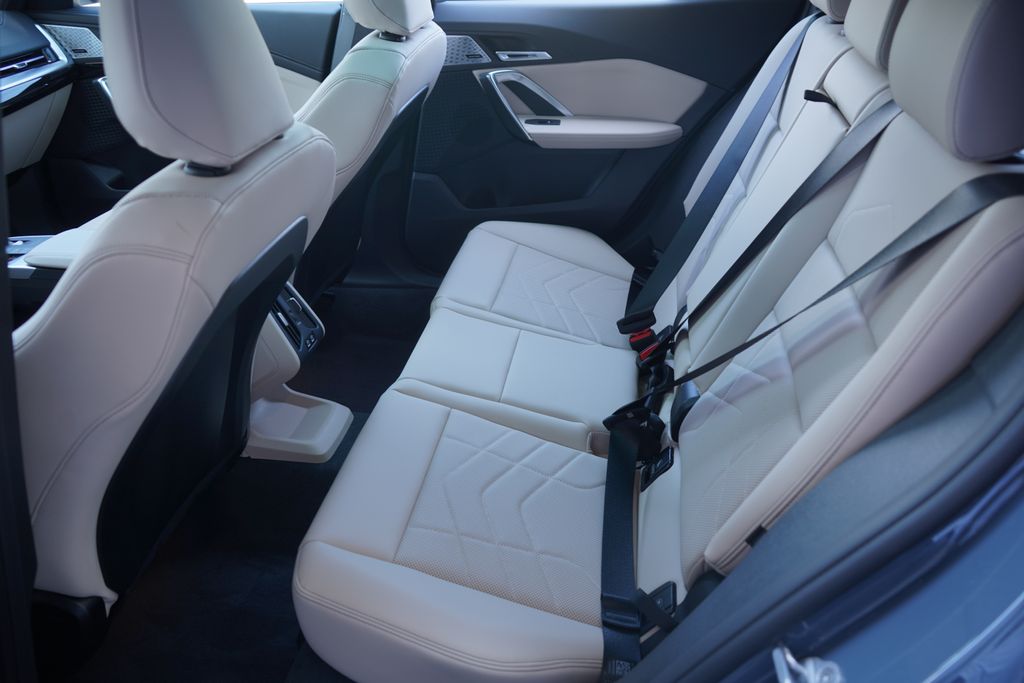 2025 BMW X2 xDrive28i 20
