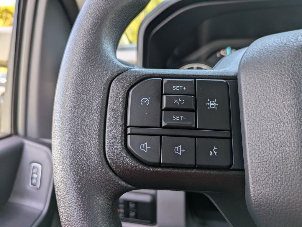 2025 Ford F-350 Chassis XL