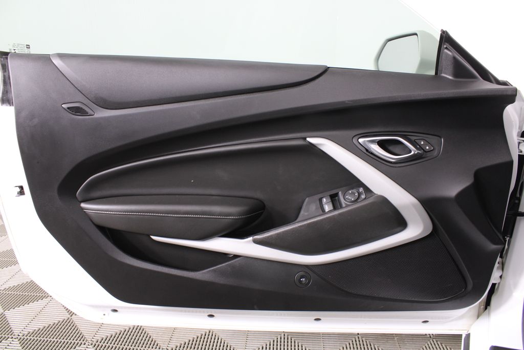 Used 2020 Chevrolet Camaro for sale in 