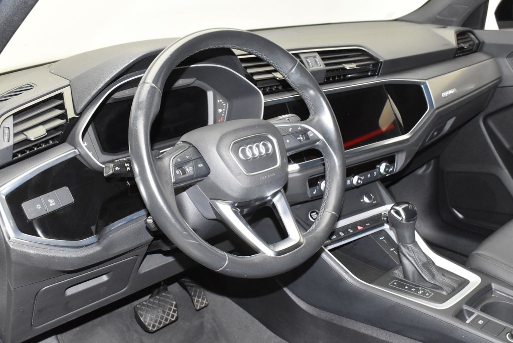 Thumbnail: 2023 Audi Q3 - 17