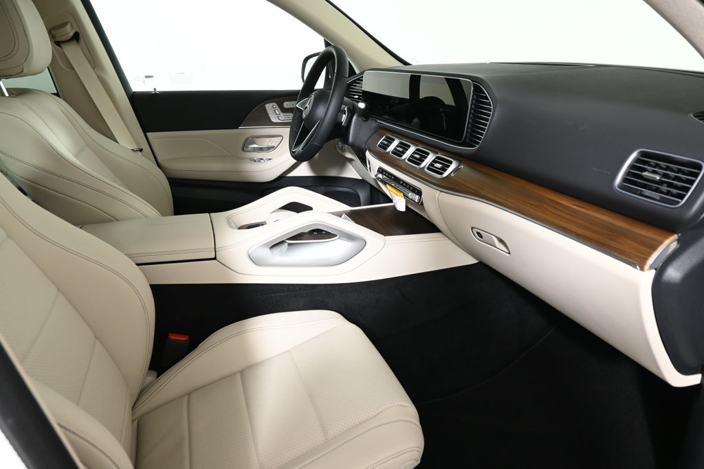 Thumbnail: 2026 Mercedes-Benz GLE - 21