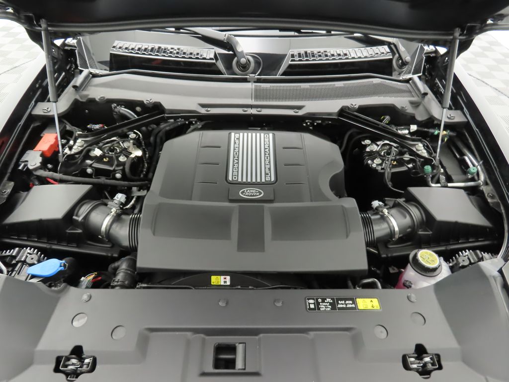 Thumbnail: 2025 Land Rover Defender - 29