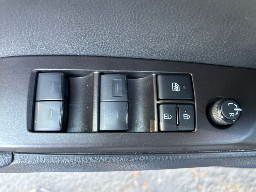 Thumbnail: 2024 Toyota Camry - 26