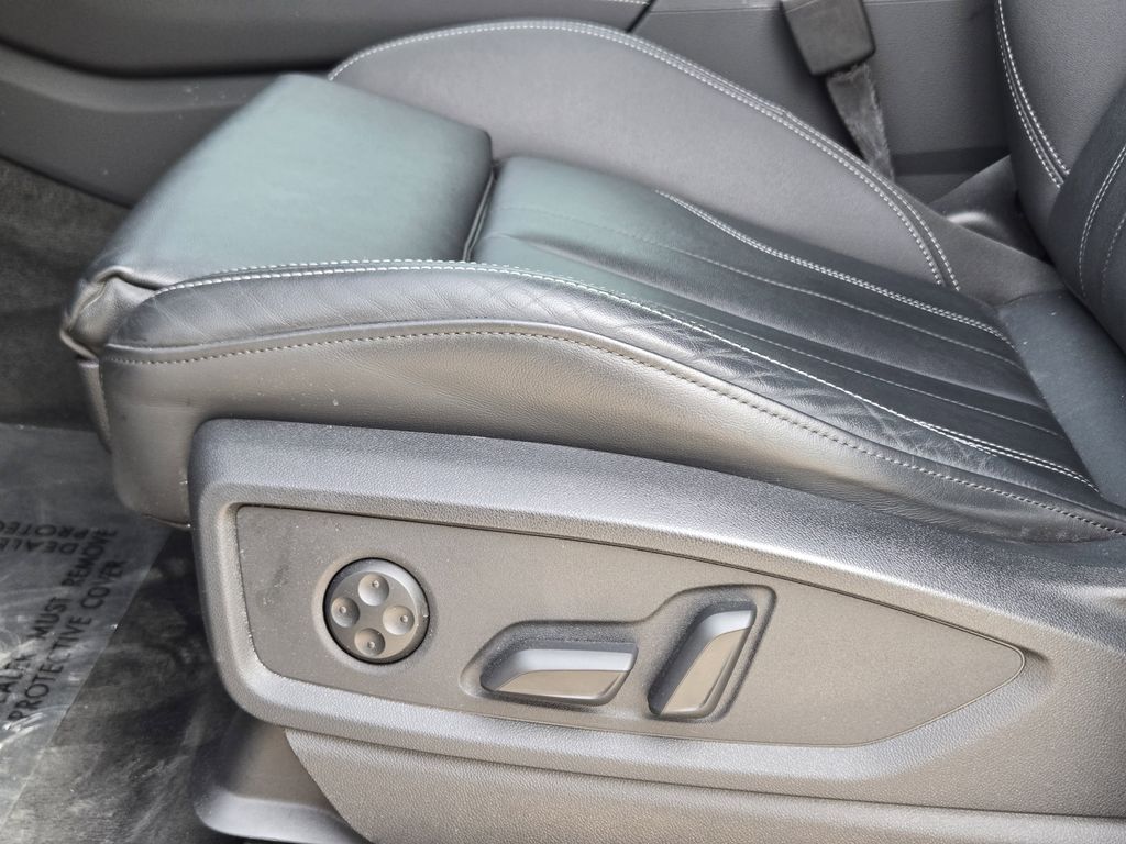 used 2024 Audi Q5 e car, priced at $36,592