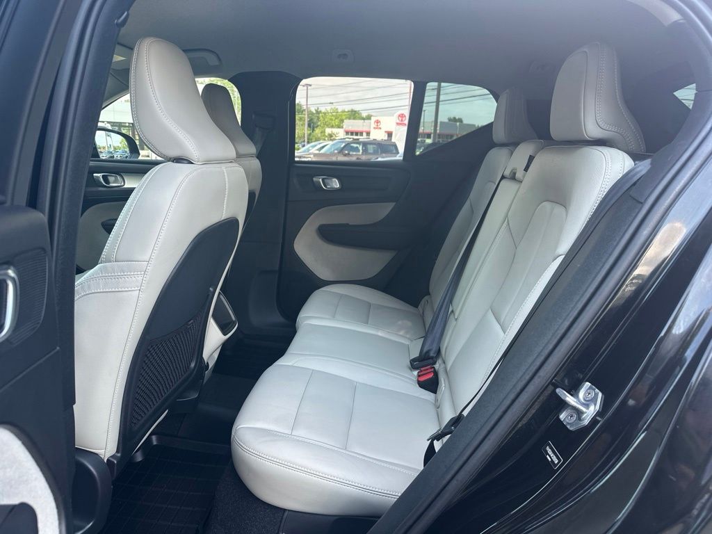Used 2019 Volvo XC40 SUV
