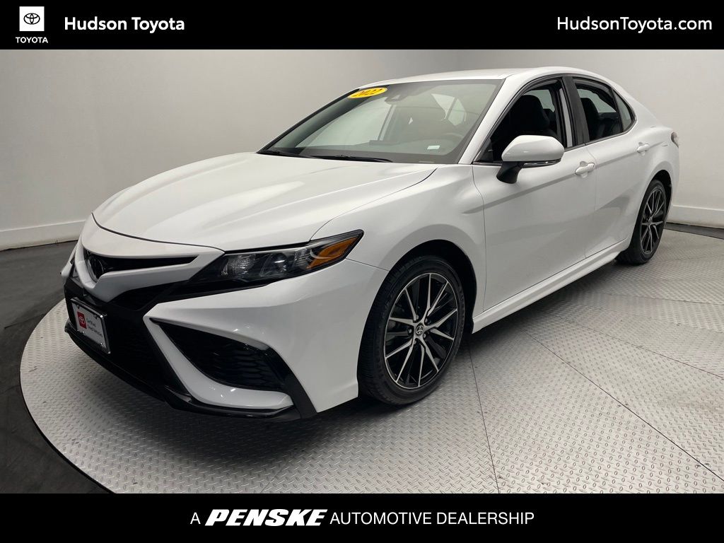 2022 Toyota Camry SE -
                Jersey City, NJ