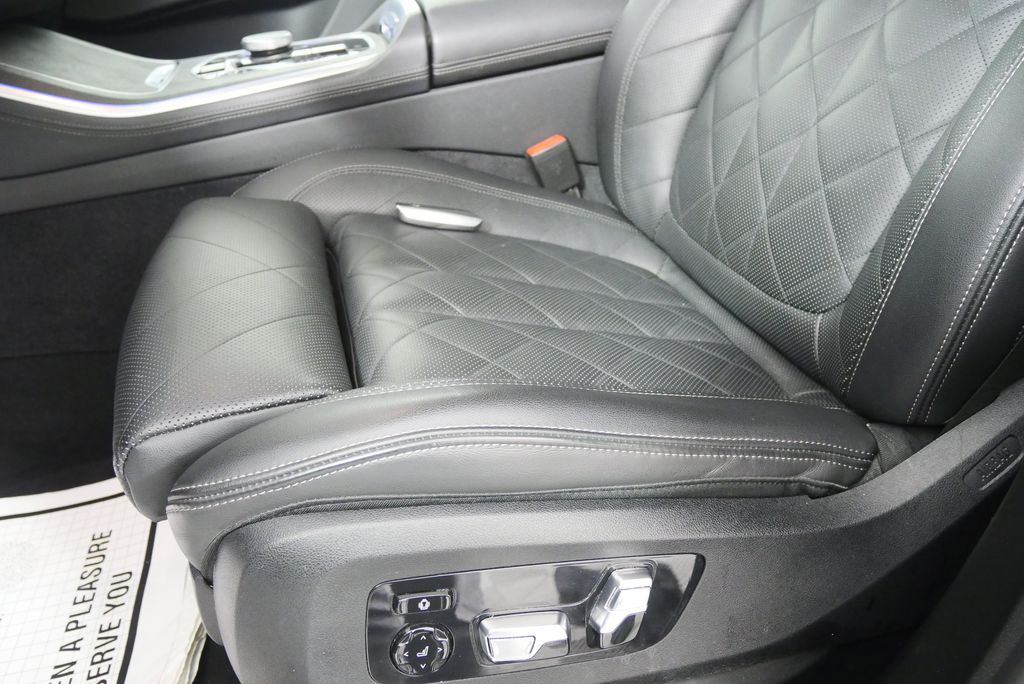 Thumbnail: 2024 BMW X5 - 10