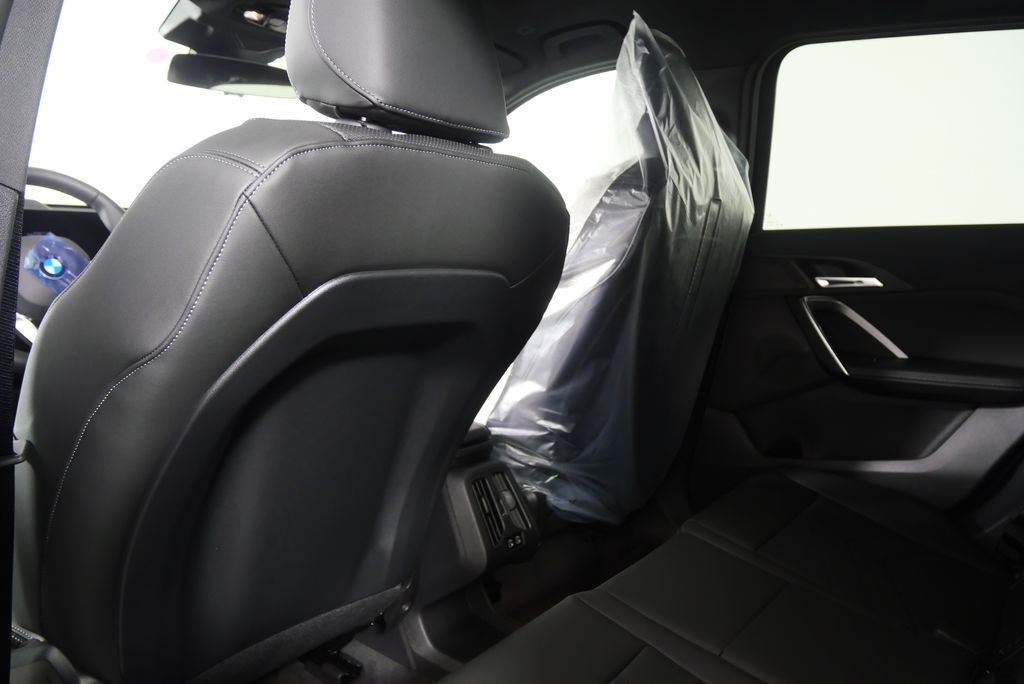 Thumbnail: 2026 BMW X1 - 17