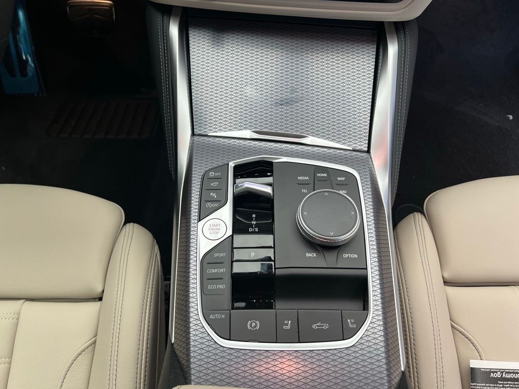 Thumbnail: 2026 BMW 4 Series - 16