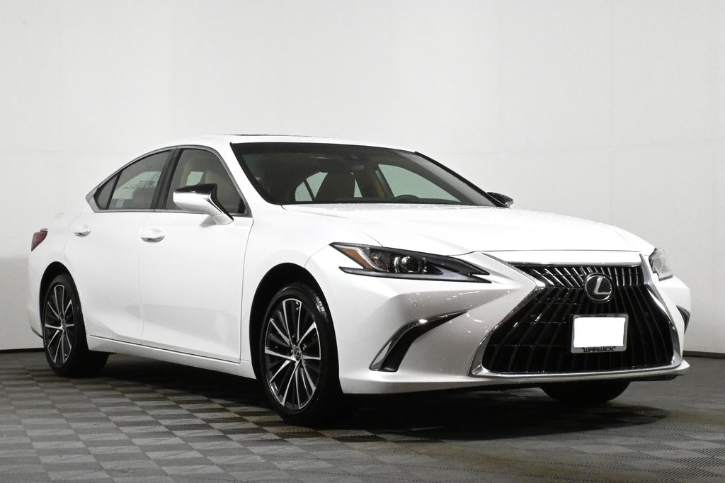 Thumbnail: 2025 Lexus ES - 9