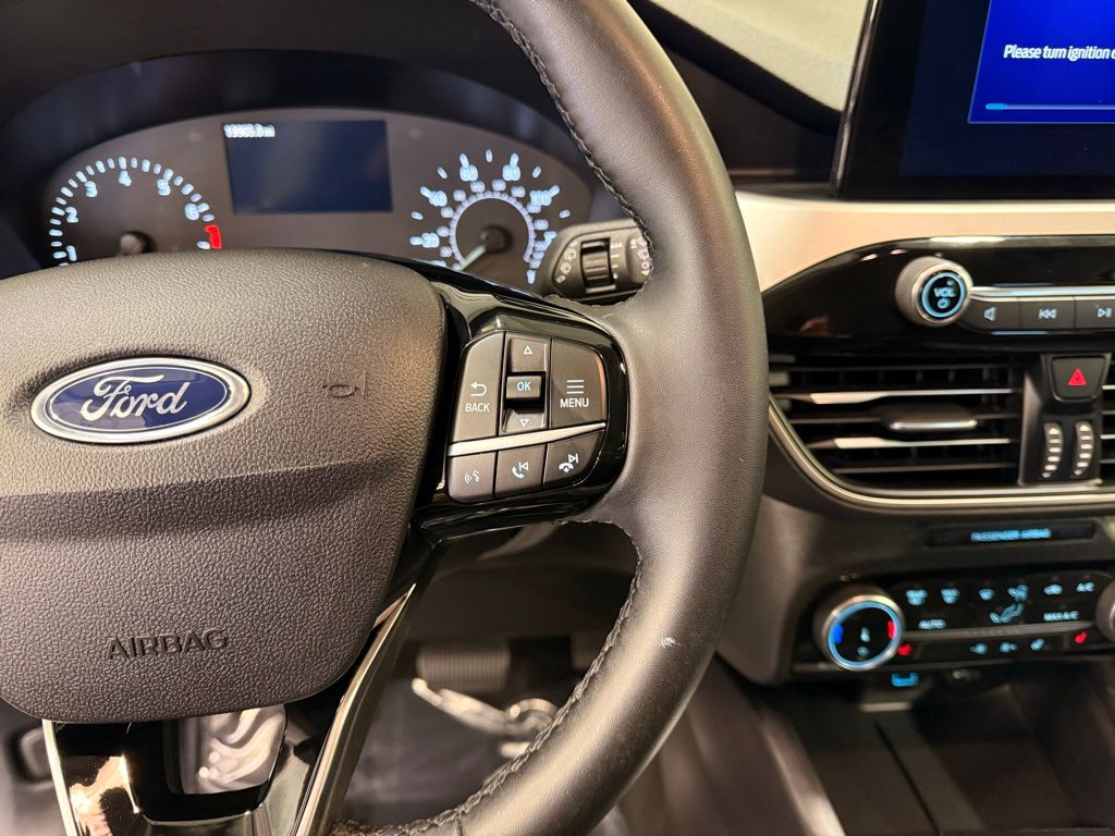 2022 Ford Escape SEL 14