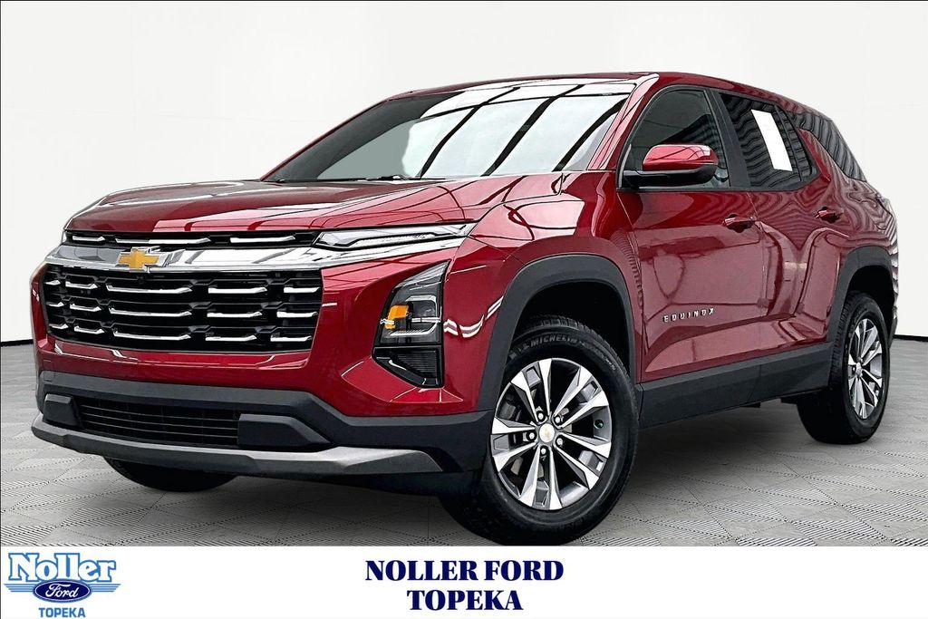 Radiant Red Tintcoat 2026 Chevrolet Equinox SUV / Crossover Four-Wheel Drive 8-Speed Automatic