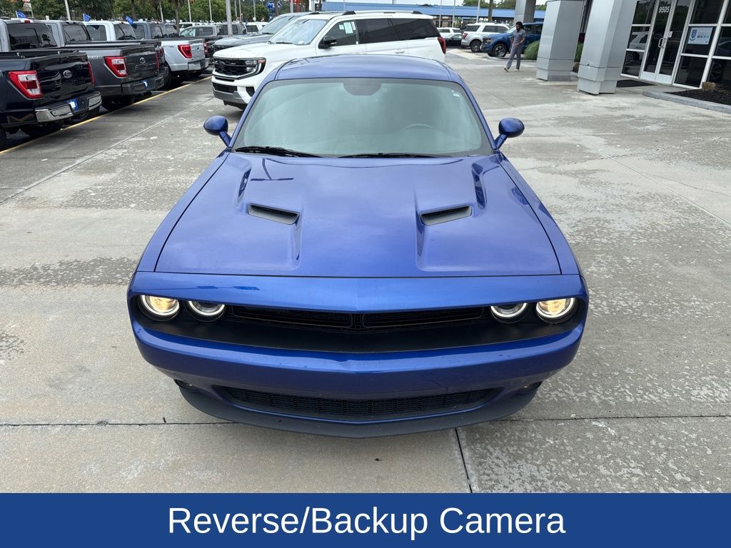 2022 Dodge Challenger SXT