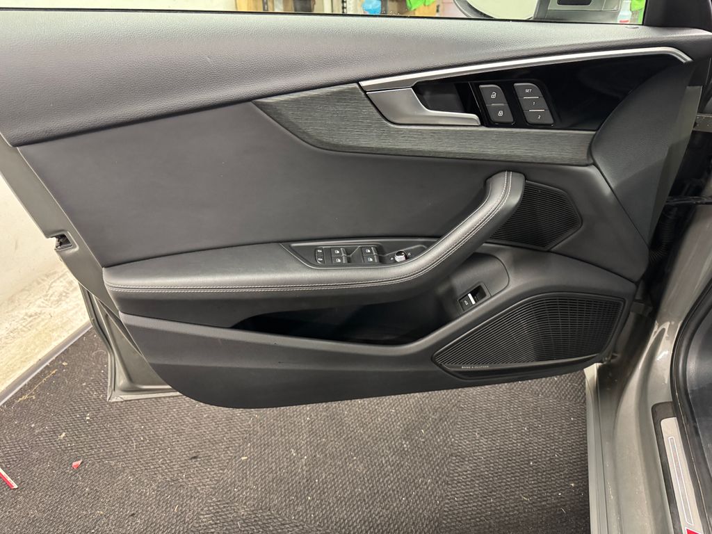 2023 Audi A4 45 S line Premium Plus