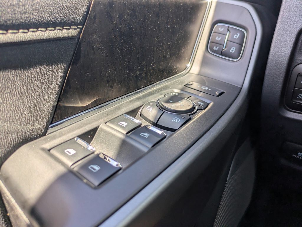 2026 Ford F-350 Super Duty LARIAT