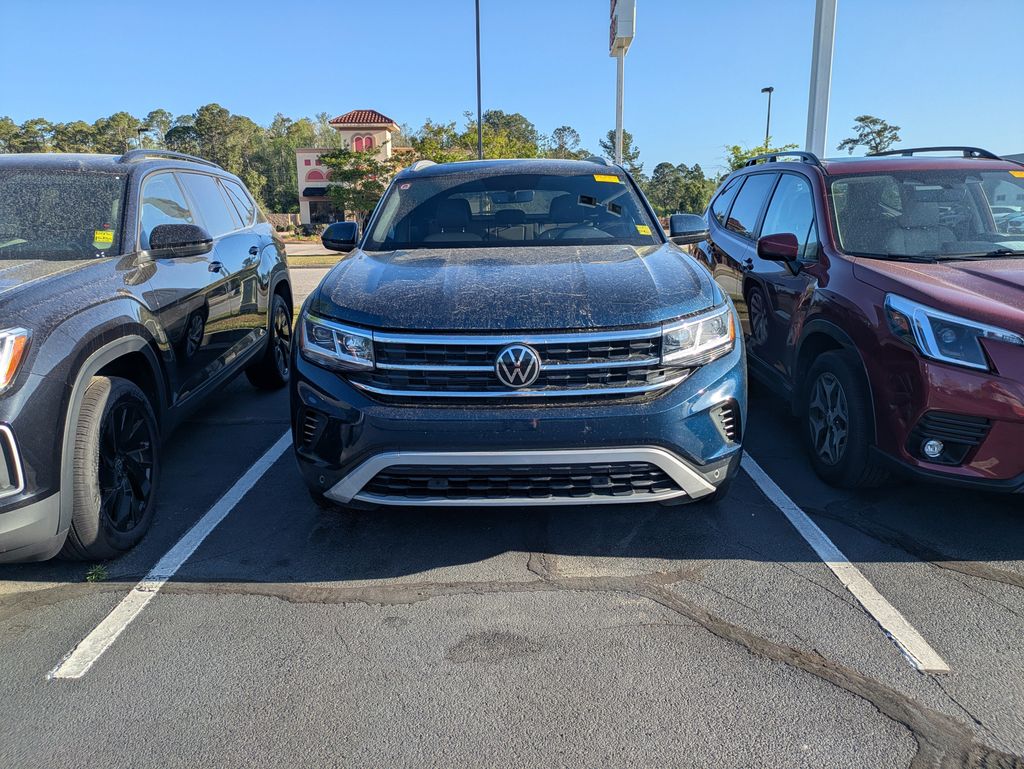 View vehicle photo 2