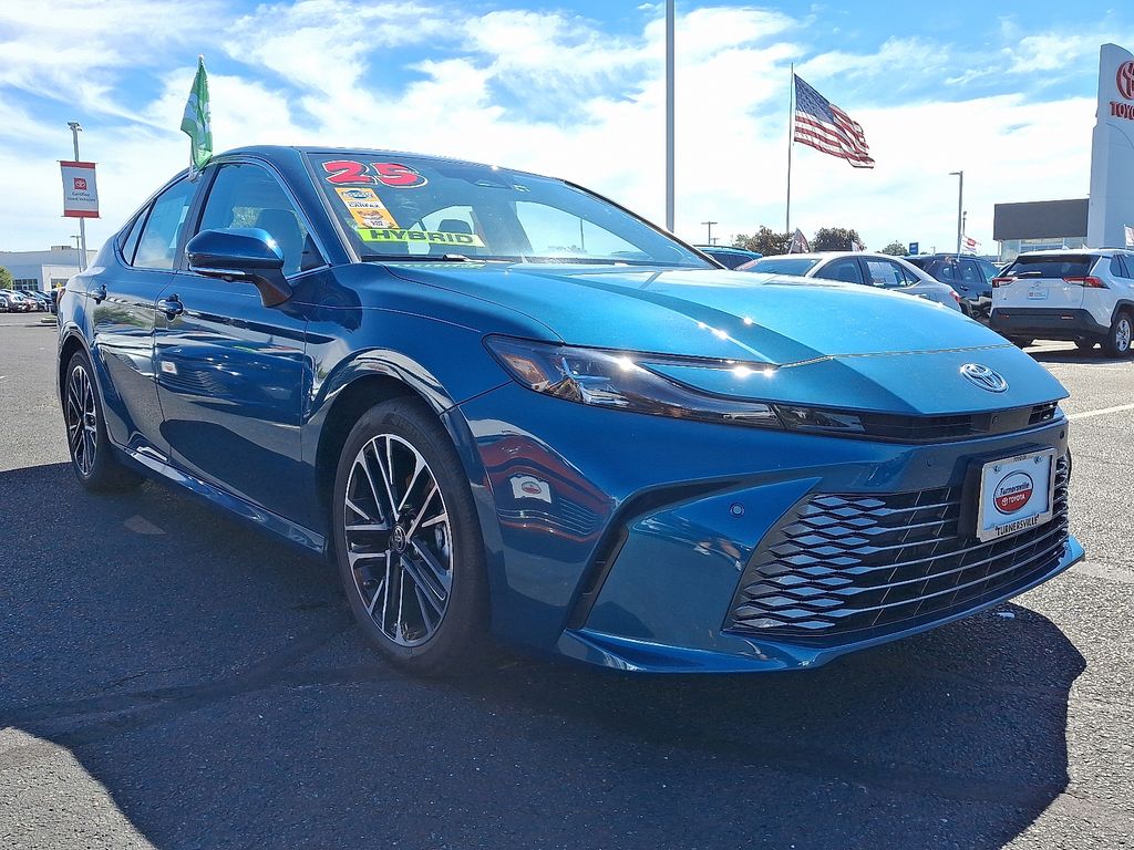 Thumbnail: 2025 Toyota Camry - 3