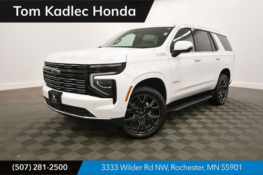 Summit White 2025 Chevrolet Tahoe SUV / Crossover Four-Wheel Drive