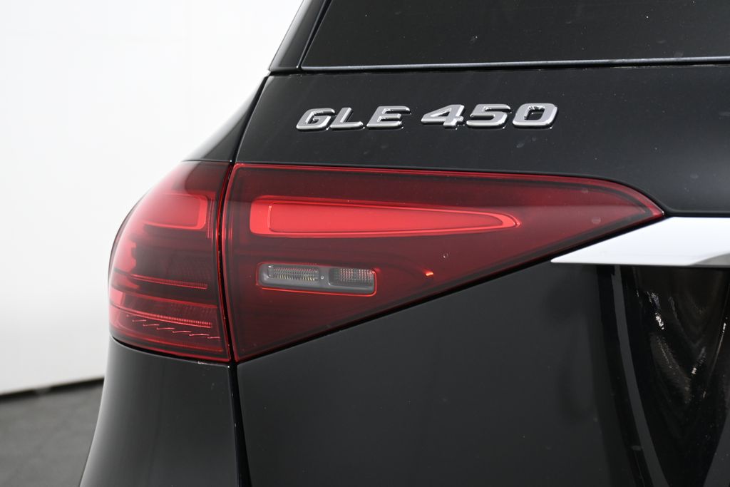 Thumbnail: 2026 Mercedes-Benz GLE - 12