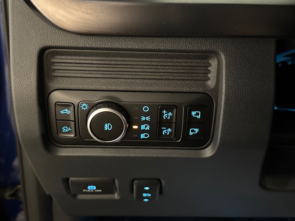 New 2026 Blue Ford Lariat image 25