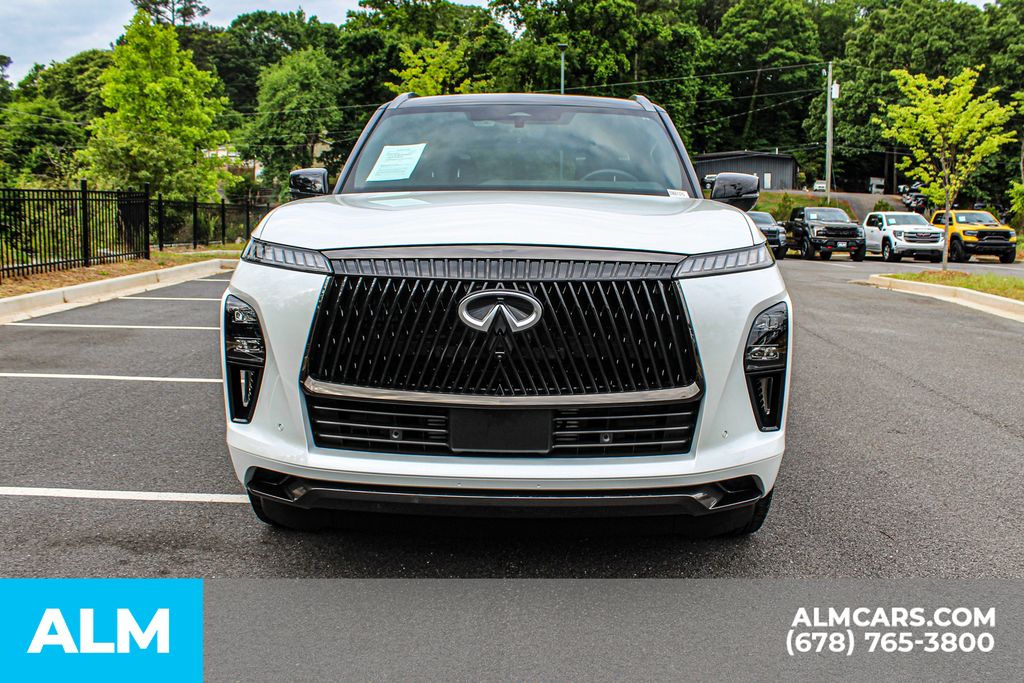 Used 2025 Black INFINITI AUTOGRAPH image 10
