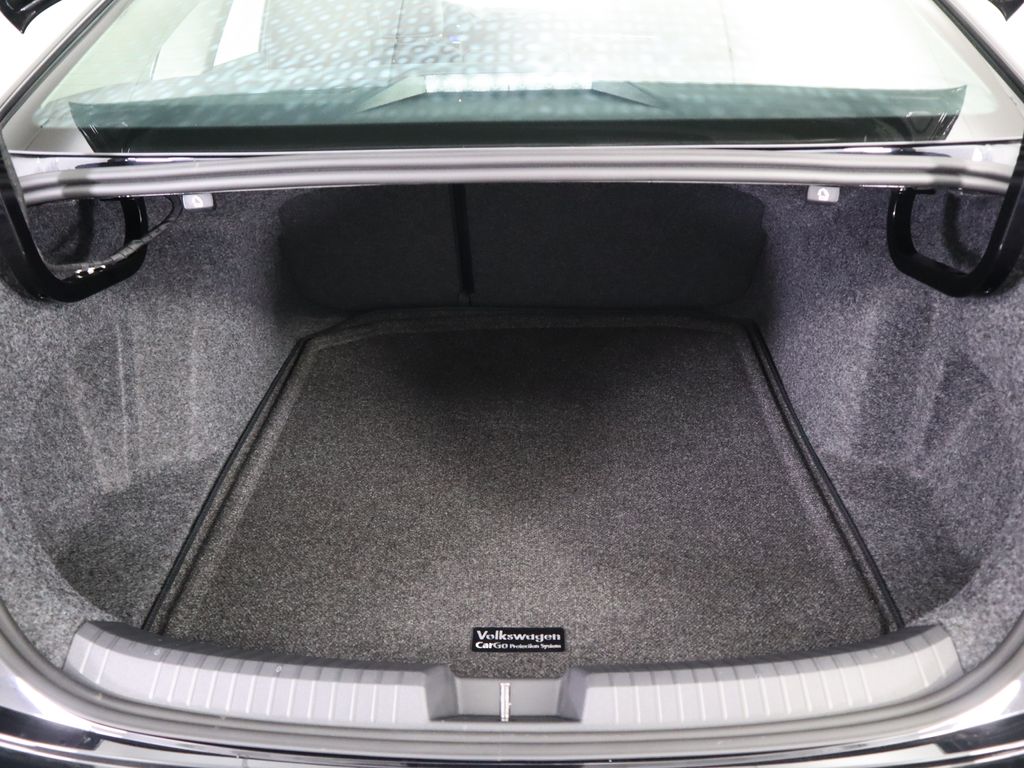 Thumbnail: 2026 Volkswagen Jetta - 28