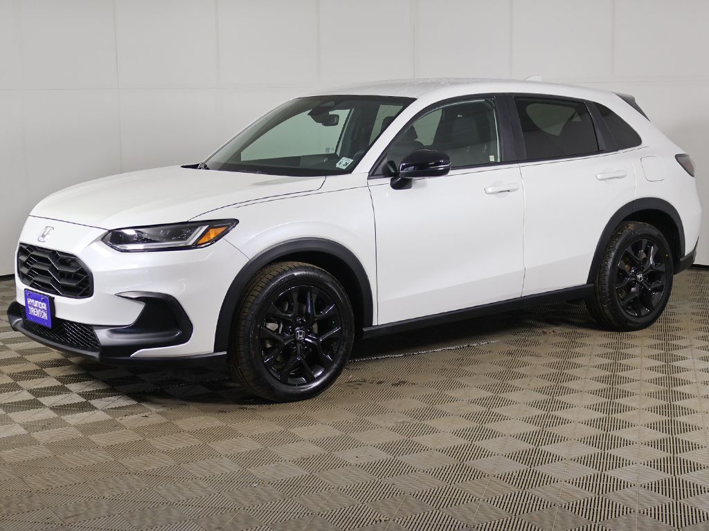 View vehicle photo 7