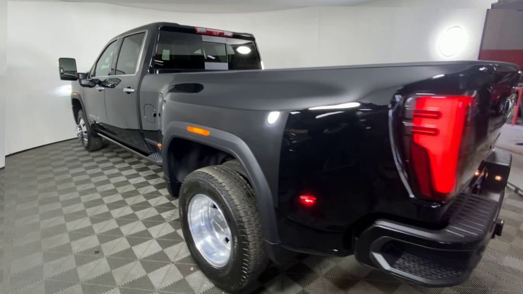 2025 GMC Sierra 3500HD Denali Ultimate 7