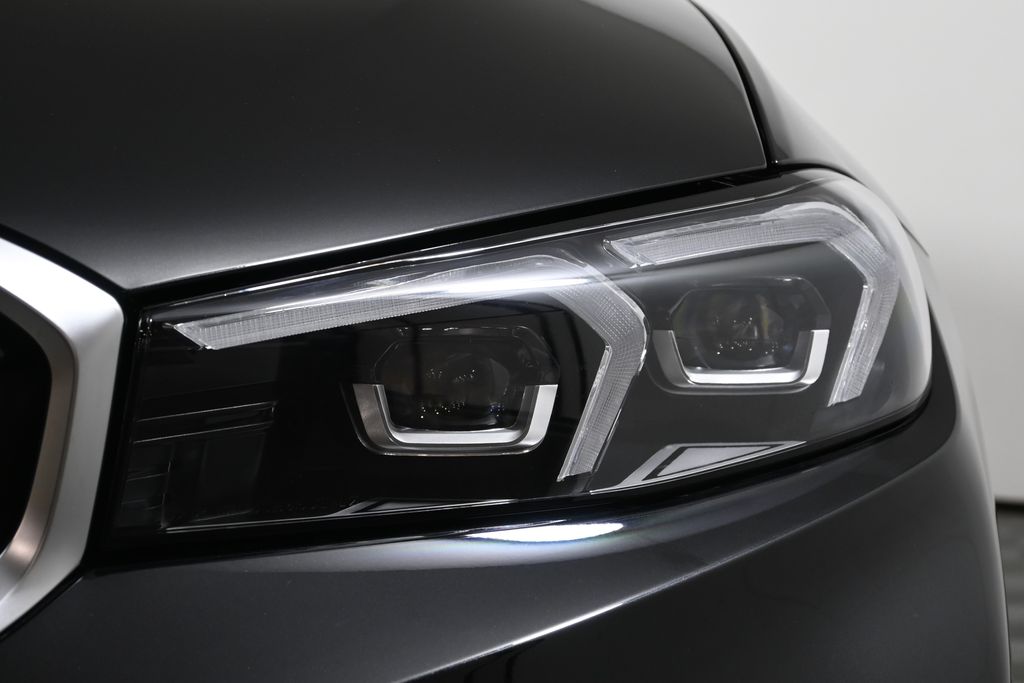 Thumbnail: 2026 BMW 3 Series - 11