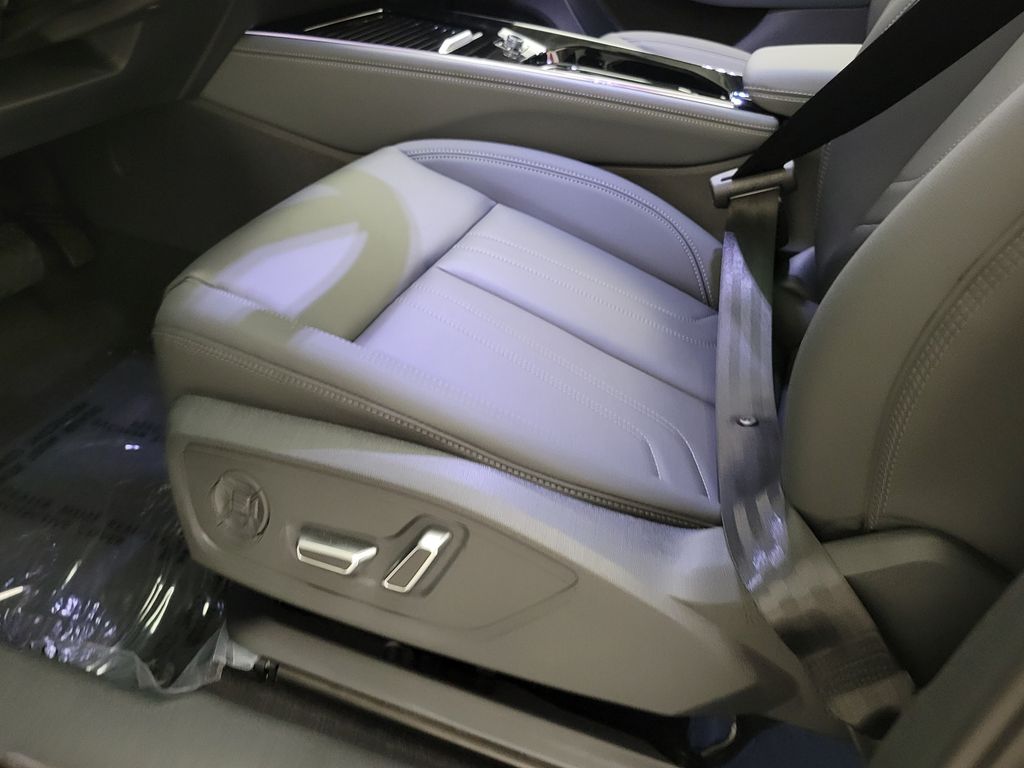 Thumbnail: 2026 Audi Q3 - 27