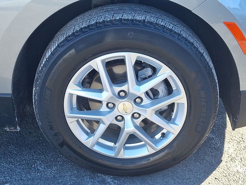 Thumbnail: 2023 Chevrolet Equinox - 8