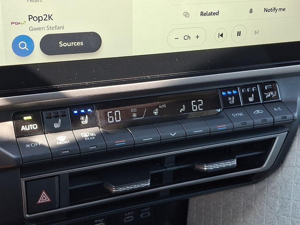 Thumbnail: 2025 Toyota Camry - 17