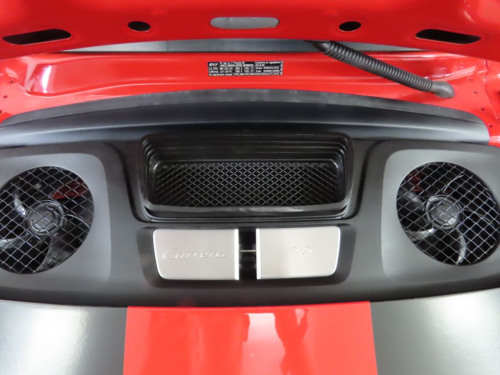 Thumbnail: 2019 Porsche 911 - 29