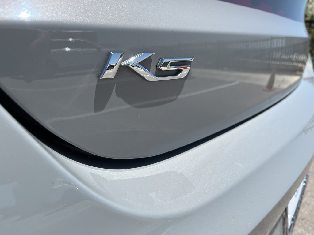 Thumbnail: 2021 Kia K5 - 8