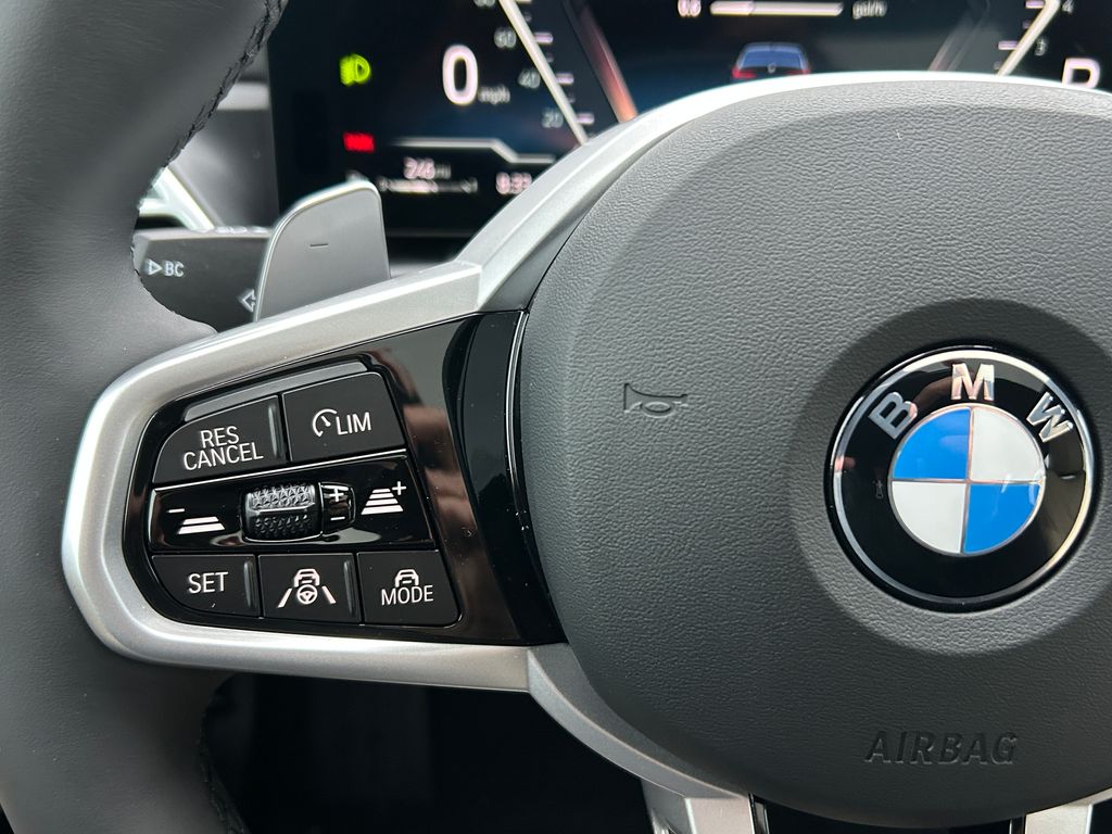 Thumbnail: 2026 BMW 3 Series - 19