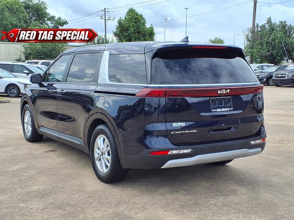 2022 Kia Carnival LXS - 1