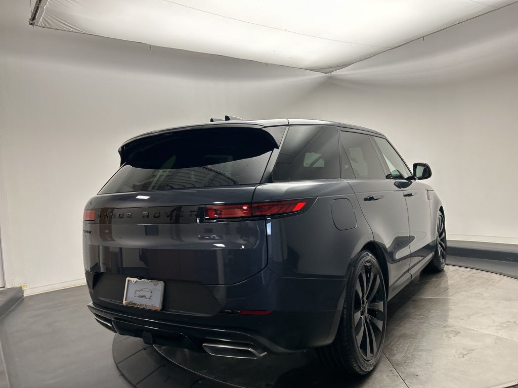 Thumbnail: 2026 Land Rover Range Rover Sport - 5