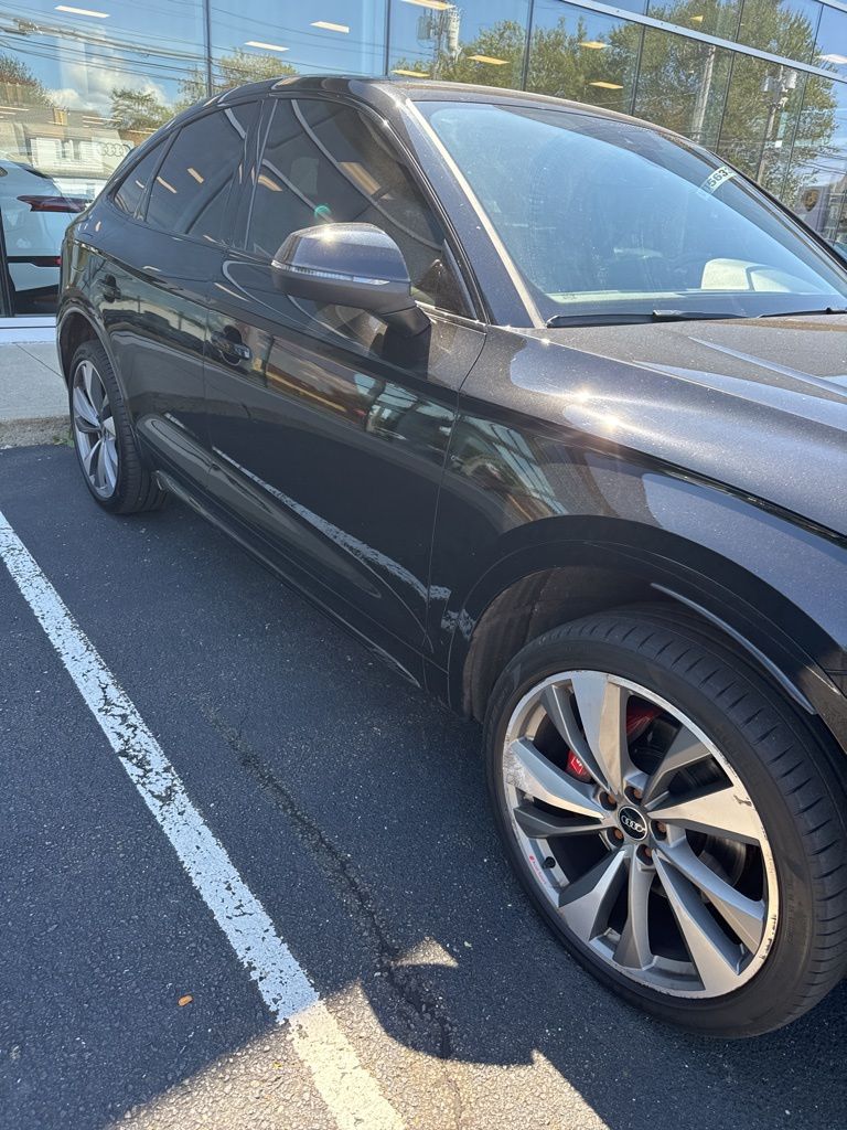 Thumbnail: 2022 Audi SQ5 - 6