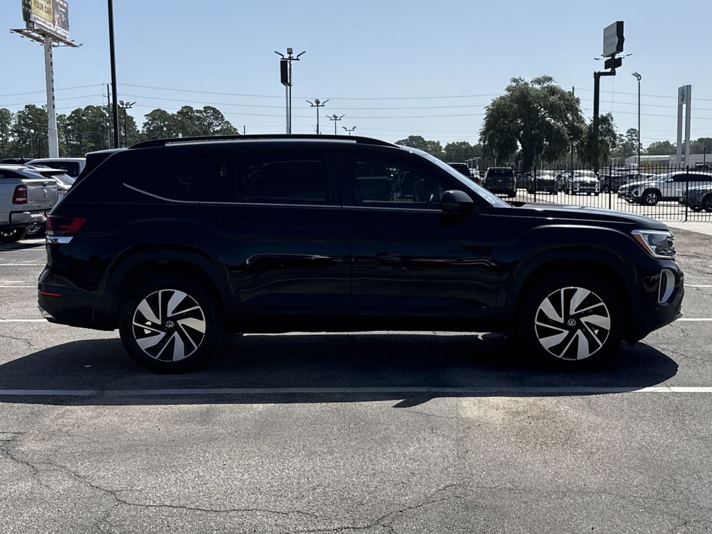 2024 Volkswagen Atlas 2.0T SE w/Technology Black at DeMontrond Auto Country