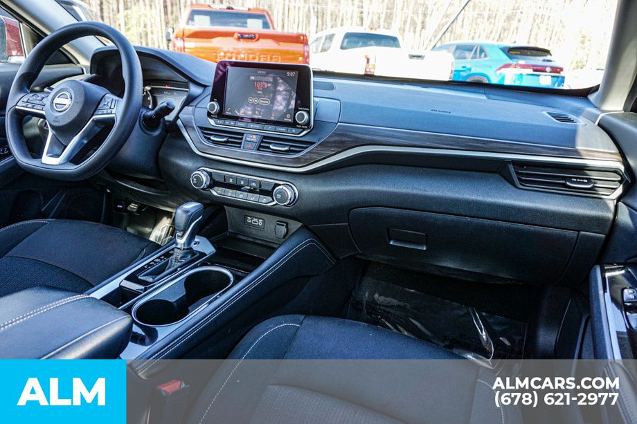 2023 Nissan Altima 2.5 SV photo 27