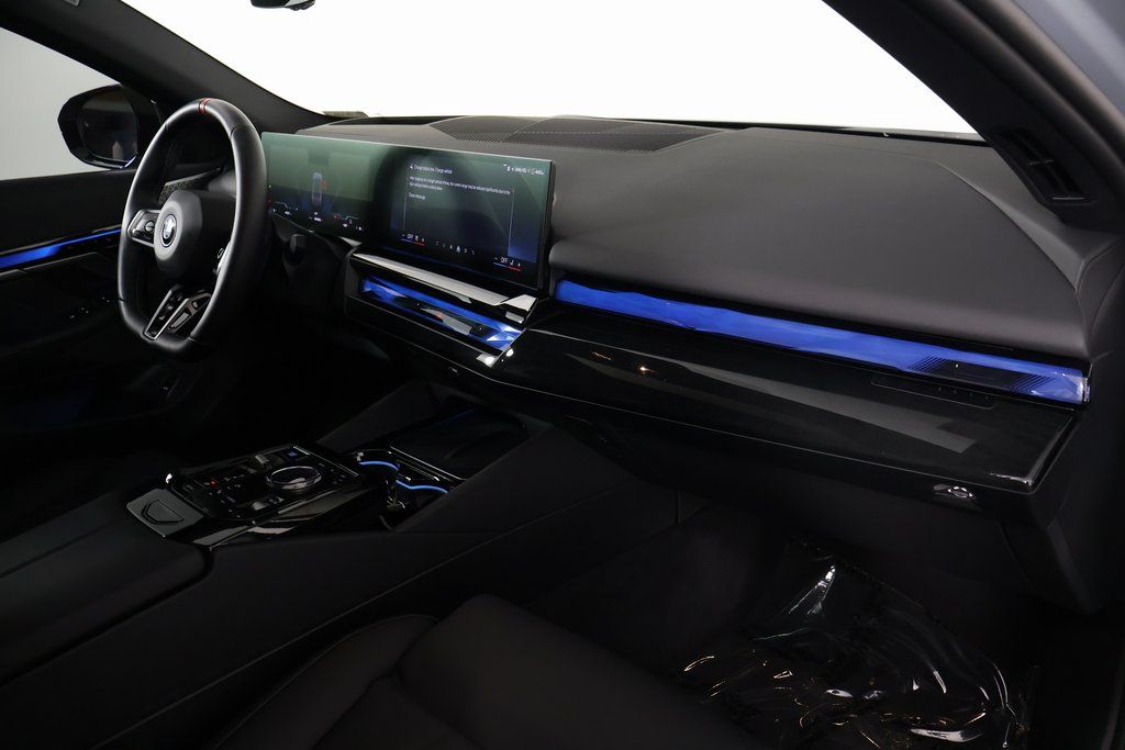 Thumbnail: 2024 BMW i5 - 9