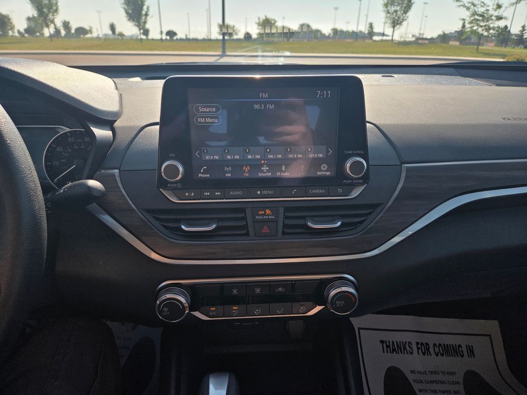 2025 Nissan Altima SV