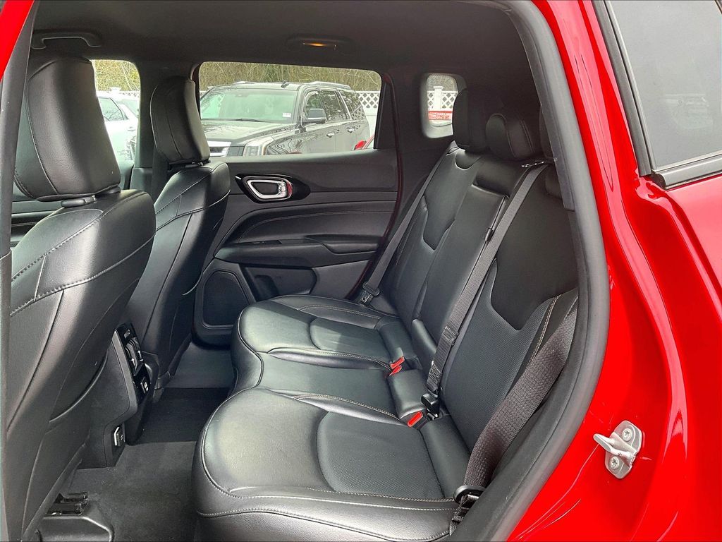 2022 Jeep Compass — photo 16